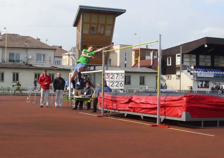 XXXXIII. ročník atletického mítingu KOŠICE 2014, 3. mája Víťaz mužskej súťaže výškarov s výkonom 220 cm Lukáš Beer /24 r./ z AK Slávia TU Košice pri nádejnom treťom pokuse na výške 226 cm.