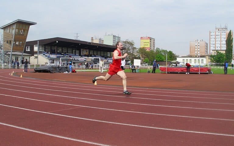 XXXXIII. ročník atletického mítingu KOŠICE 2014, 3. mája V behu na 400 m úspešný veteránsky výkon a víťazstvo časom 54,47 sek dosiahol Stanislav Šesták /nar. 1965/ z domáceho ATU Košice, tiež štvrtý v celkovom poradí behu na 100 m v čase 11,46 sek.