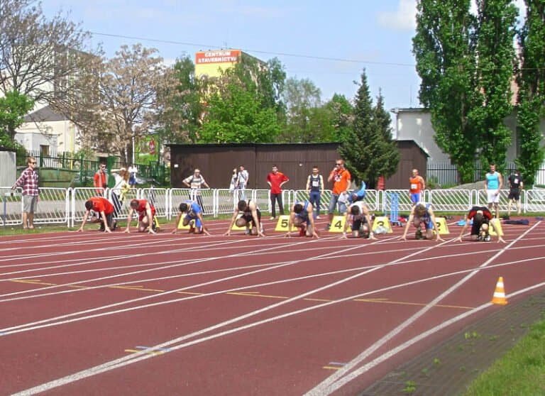 Atletický míting „Košice 2013“, GPS 4.mája Štart tretieho ročníka Memoriálu Mgr. Miroslava Chudého v behu na 100m mužov, v 4. dráhe víťaz z Ukrajiny Oleg Danyliuk, v piatej Martin Lazor z Michaloviec