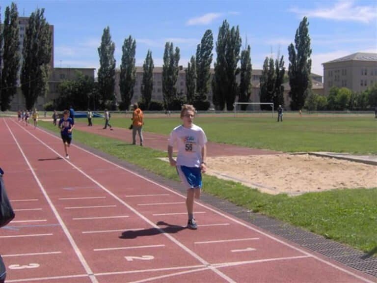 23. júna Krajské kolo súťaže „Hľadáme nového Plachého 2010“ . V kategórie chlapcov na trati 1 000 m v cieli víťaz Daniel Bigoš (nar.1997), ZŠ Kožuchova, Spišská Nová Ves, v čase 3:19:43 min .