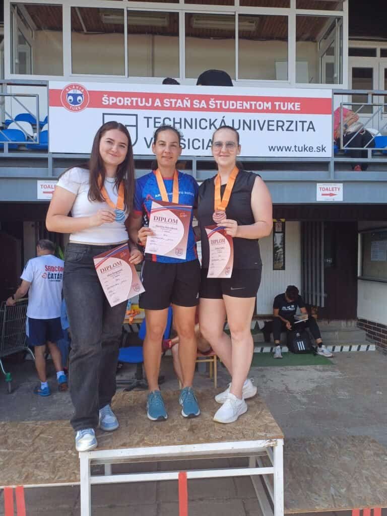 Karolína Hamráková, majsterka VSAZ v hode oštepom v kategórii ženy výkonom 36.47m